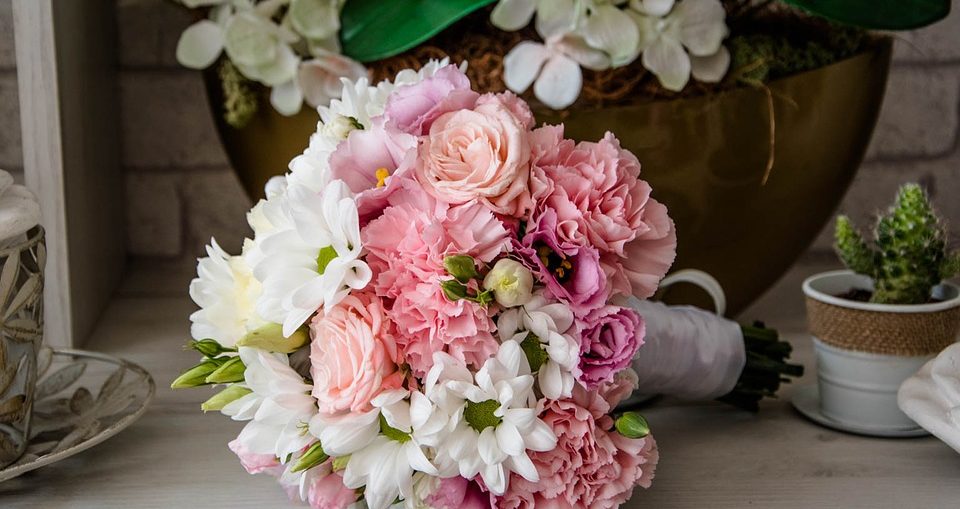 Bouquet E Mazzo Di Fiori Per Un Battesimo